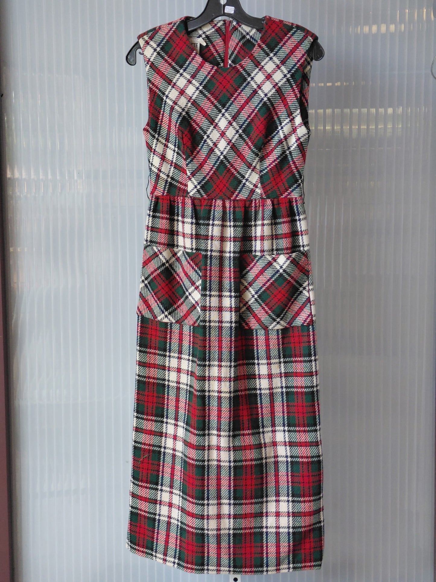1970s Classic Plaid Wool Sleeveless Dress