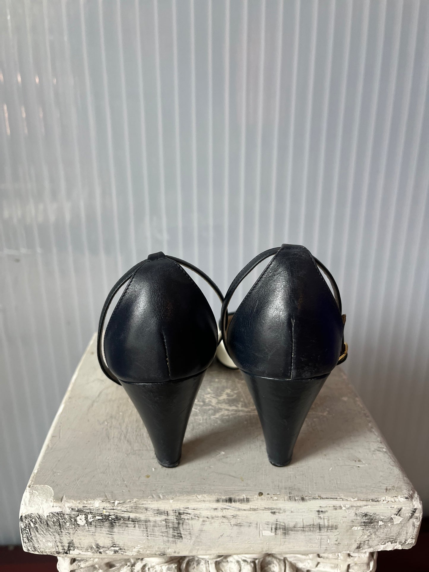 1950s Two Tone Heels w/ strap