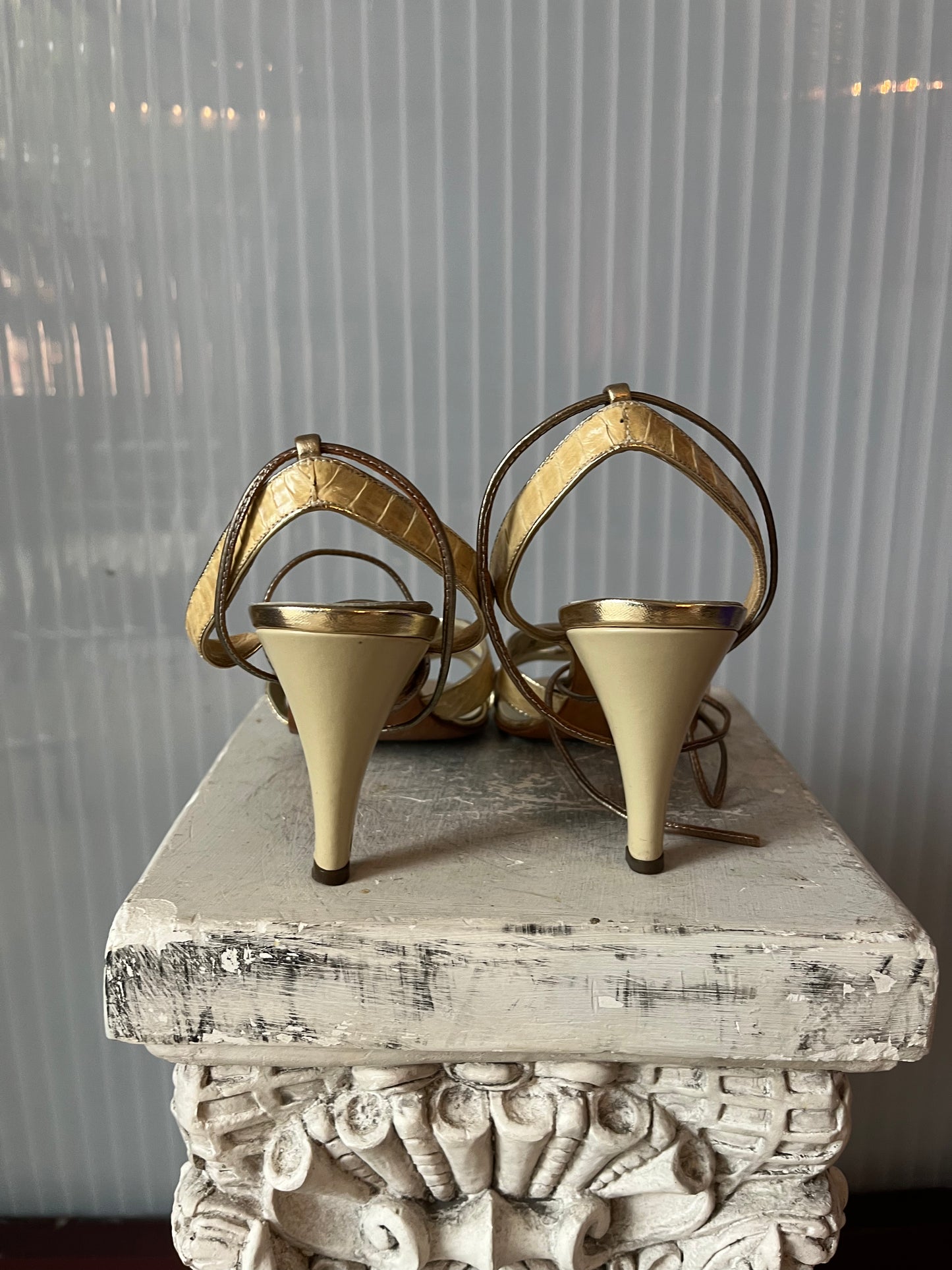 Andrew Geller Strap-Around Heels