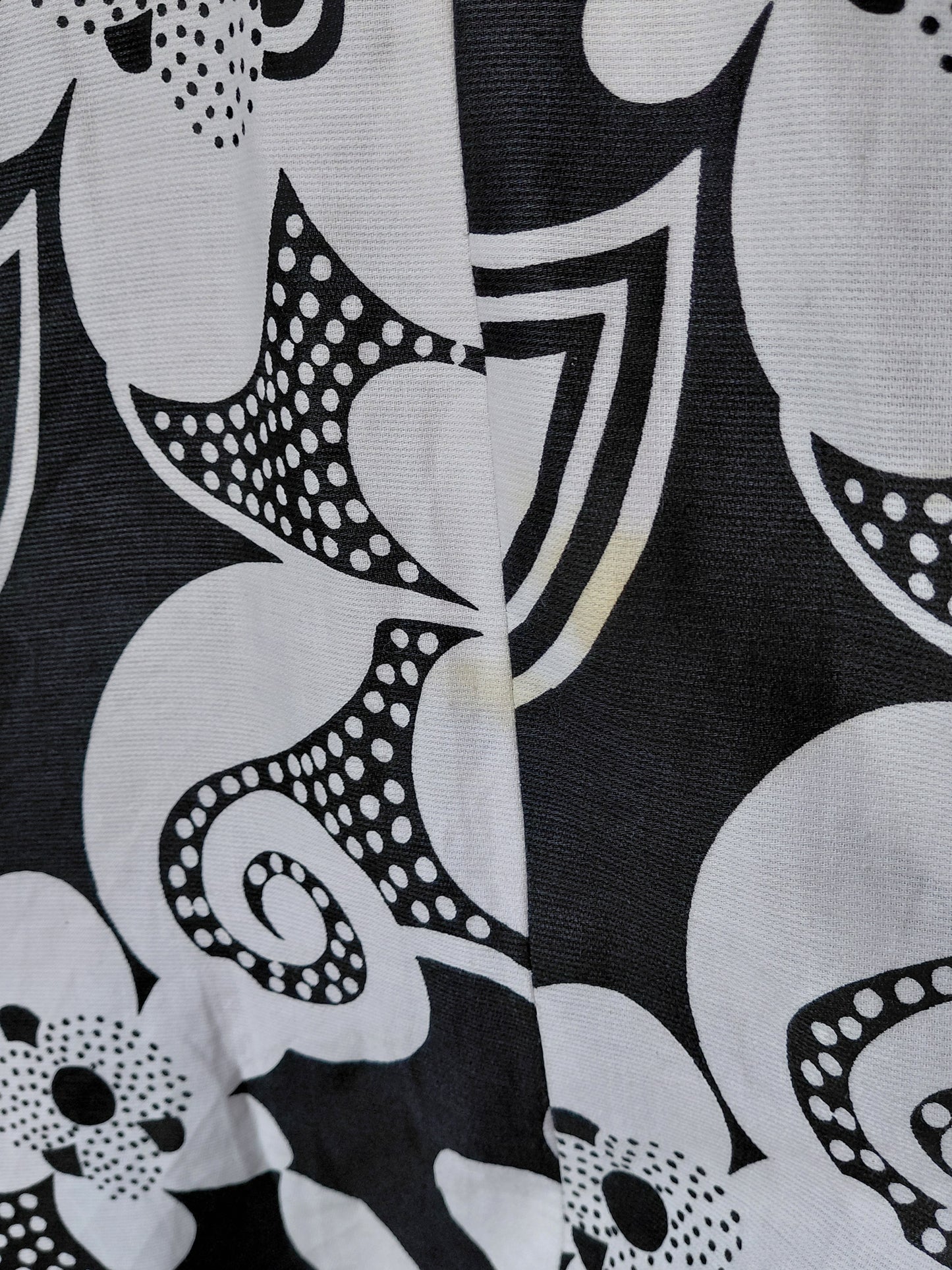 *rita?* 1970s Black & White Mod Floral Collared Dress & Vest Set